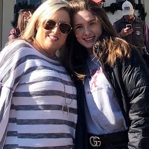 Meet your Posher, Dana